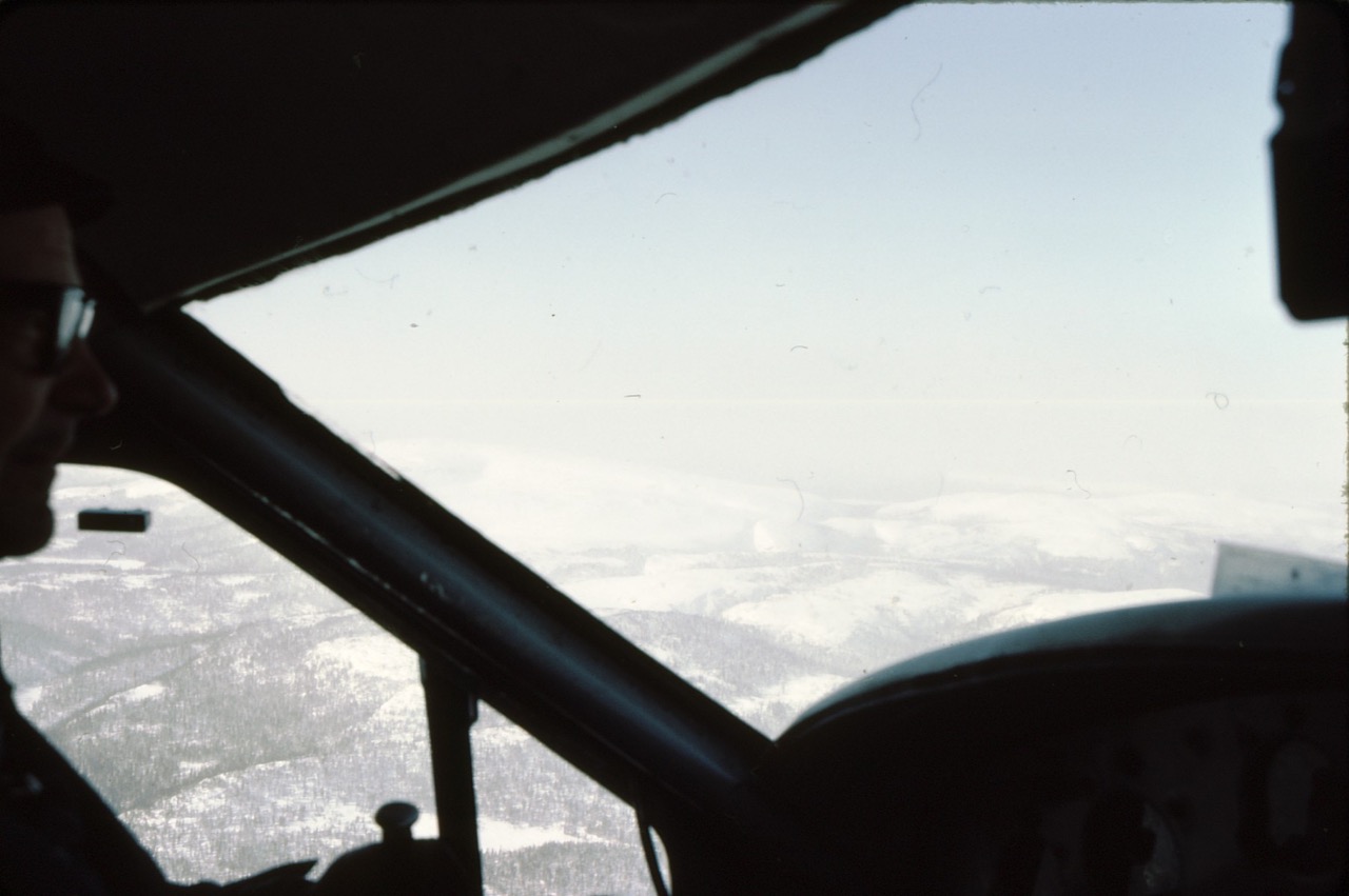 628d26d30b0d1bbb91579351_My driver Bob Pitt, airborne to CYNI Large